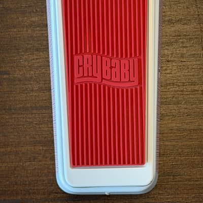 Dunlop CBJ95SW Special Edition Cry Baby Junior Wah 2022 - White / Red image 5