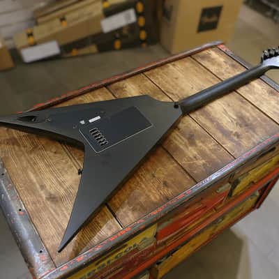 Solar V1.6C Carbon BK Matte Electric Guitar image 6