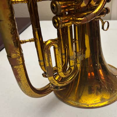 King 1124 Ultimate Marching Baritone Bb Brass Horn w/ Original Case & Accessories – Plays Great image 19