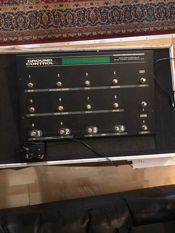Voodoo Lab Ground Control Pro and flight case image 1