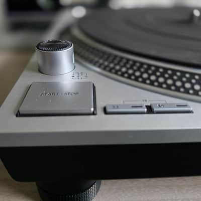 Technics SL-1200GR Turntable (Silver) w/ Ortofon Cart & Dust Cover (33/45/78) image 5