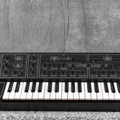 YAMAHA CS-10 Vintage Analog Synthesizer in very good Condition