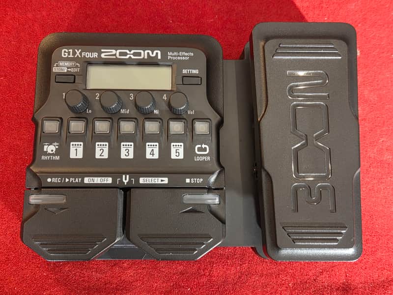 Zoom G1X Four