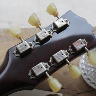 GIBSON "1952/53 Les Paul Standard Goldtop Refinished and Wraparound conversion, new pickuard and wraparound bridge"HARDCASE image 9