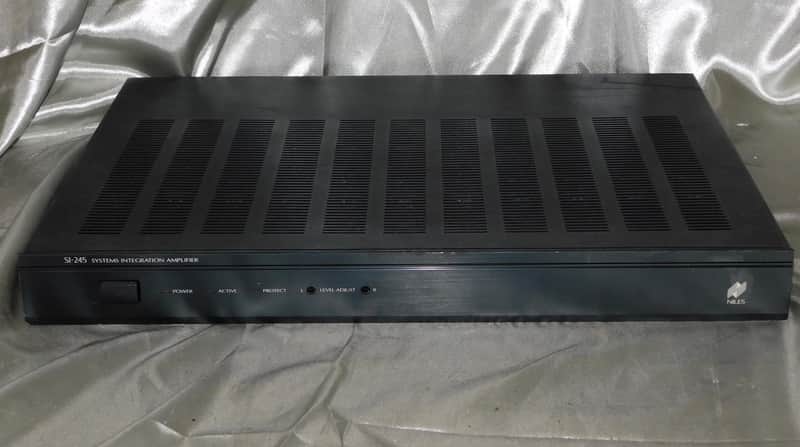 Niles SI-245 stereo power amplifier image 1