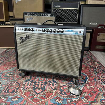 Fender Vibrolux Reverb 2 Channel 30 Watt 2x10 1972 Combo image 1