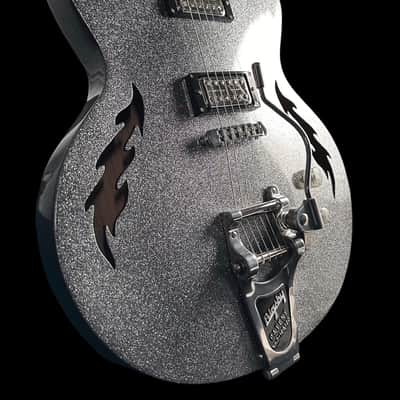 SOULFIRE GUITARWORKS SF-2 2025 - Silver Sparkle image 1