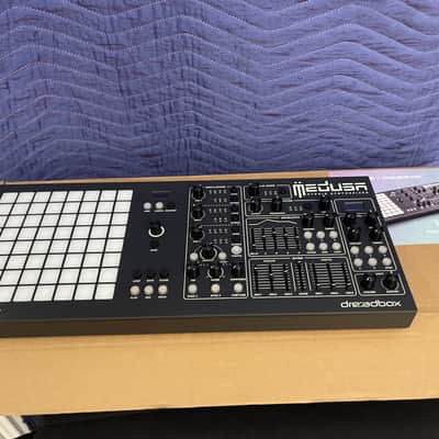 Polyend Dreadbox Medusa Hybrid Synthesizer 2018 - 2021 - Black image 2