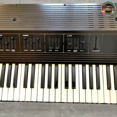 Farfisa Syntorchestra 49-Key Mono/Polyphonic String Synth- Very Similar To Soundmaker!โ
SUPER RARE from ยด80sโ
Professional Vintage Synthesizer โ
Cleaned & Full Checked image 6