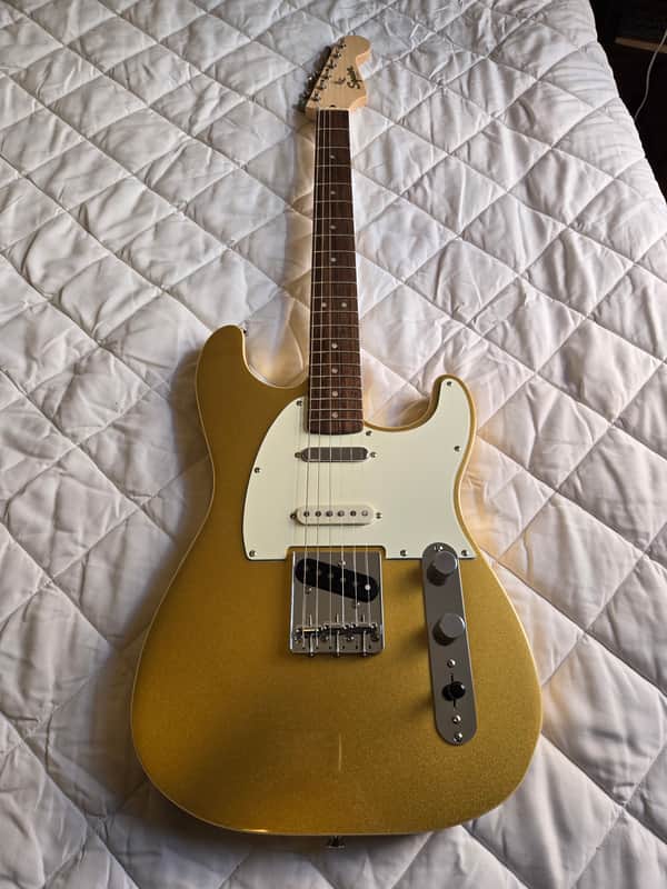 Squier Paranormal Custom Nashville Stratocaster with Laurel Fretboard 2023 - Present - Aztec Gold image 1