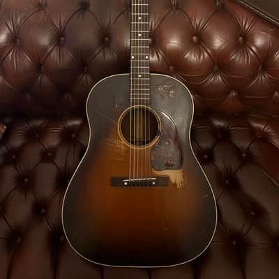 Gibson J-45 1947 image 2