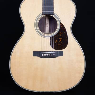 Martin OM-28 Acoustic Guitar, Natural image 1