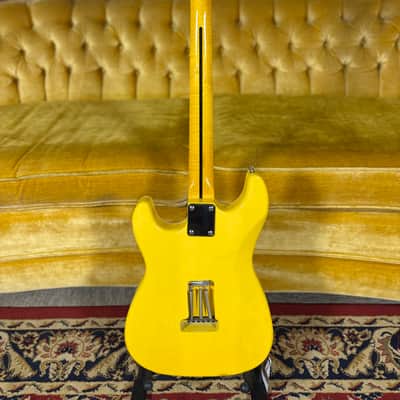 Custom Build Strat-Style w/bag - Yellow Transparent image 4