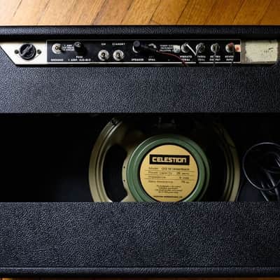Fender Deluxe Reverb 2-Channel 22-Watt 1x12" Guitar Combo 1963 - 1967 - Black Panel image 2