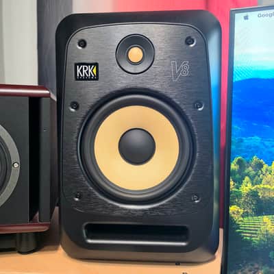 KRK V8 S4 Studio Monitors 2024 - Black image 4