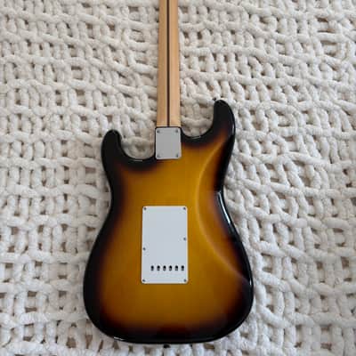 ~ NEW ~ Fender Made In Japan Traditional 50's Stratocaster - 2-Color Sunburst image 8