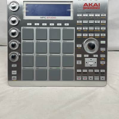 Akai MPC Studio Music Production Controller V1 image 2