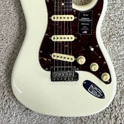 Mint Fender American Professional II Stratocaster Guitar In Olympic White with Case image 1