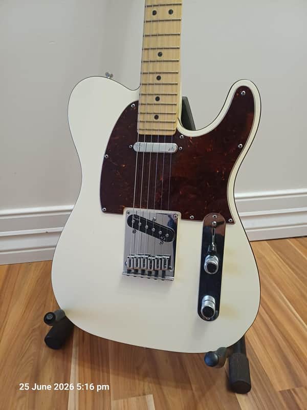 Fender American Deluxe Telecaster with Maple Fretboard 2011 - 2016 - Olympic Pearl