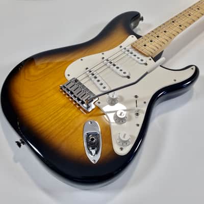Fender Stratocaster American Series 50th Anniversary 2004 Sunburst image 4