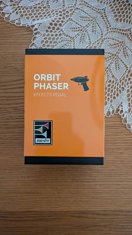 Maestro Orbit Phaser 2022 - Present - Orange Graphic image 1