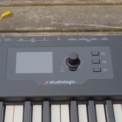 Studiologic SL88 Grand Hammer Action 88-Key MIDI Controller - Black - Excellent Condition image 3