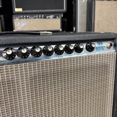 1977 Fender Twin Reverb 135 Watt 2X12 Combo Tube Amp - Serviced image 4