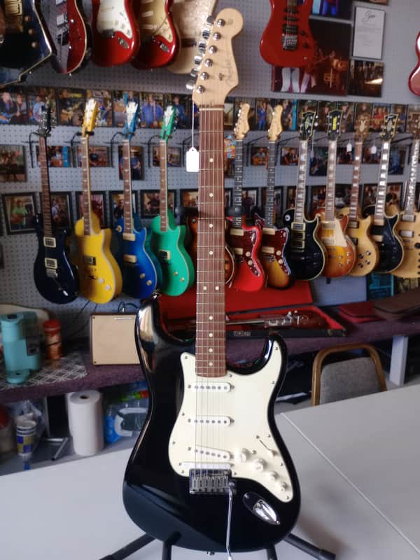 Fender Standard Roland Ready Stratocaster 2006 Black *** FREE SHIPPING *** image 1