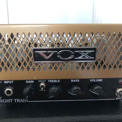 Vox Lil' Night Train NT2H & V110NT Limited Edition Gold Set Vox Lil' Night Train NT2H & V110NT Limited Edition Gold Set
