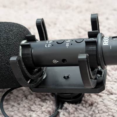 RODE VideoMic NTG Camera-Mount Shotgun Condenser Microphone 2020s - Black image 3