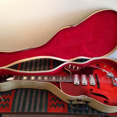 Silvertone by Harmony 1454 Archtop Electric DeArmond, Bigsby 1964 Sunburst Airline image 4