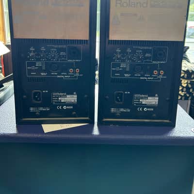 Roland DS-5 Bi-Amp Studio Monitor Pair image 3