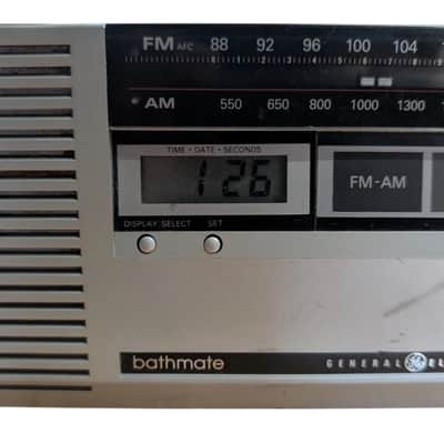 GE Bathmate AM FM Bathroom Radio Model 7-4204A Vintage Shower image 3