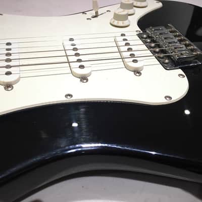Lyon by Washburn Strat Black image 6