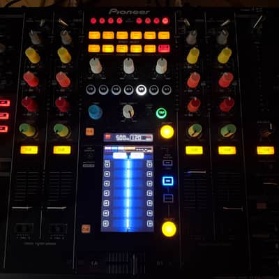 Pioneer DJM-2000NXS 4-channel Linkable DJ Mixer 2010s - Black image 14