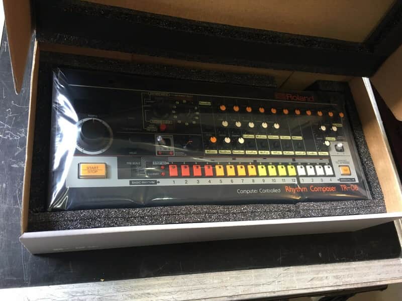 Roland TR-08 Boutique  Rhythm Performer Drum Machine  TR 08 /808 New  //ARMENS// image 1