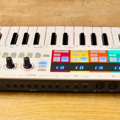 Arturia KeyStep Pro 37-Key MIDI Controller 2020 - Present - White image 2