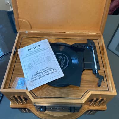 Philco Turntable CD w/Cassette Brown Wood image 4