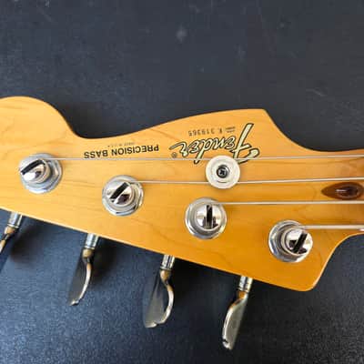 Vintage 1983 Fender Precision Bass Elite I Bass Guitar w/ Original Plastic Molded Case! image 7