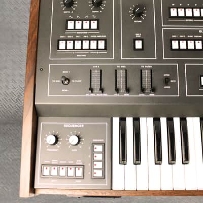 Elka Synthex β
Legendary Italian Analog Icon β
RARE Vintage from 80s Synthesizer β
Classic 80s Sound β
Cleaned & Fully Checked β
FREE Worldwide Shipping image 5