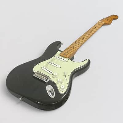 Fender Limited Edition Vintera II Road Worn '60s Stratocaster Electric Guitar - Black image 9