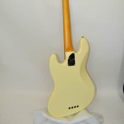 2021 Fender American Professional II Jazz Bass Fretless, Rosewood Fingerboard, Olympic White w/ Case image 13