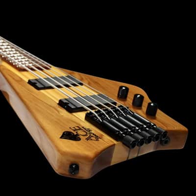 Bootlegger Guitar Ace 5 String Honey Gloss Short Scale 30 “ Headless Bass image 12
