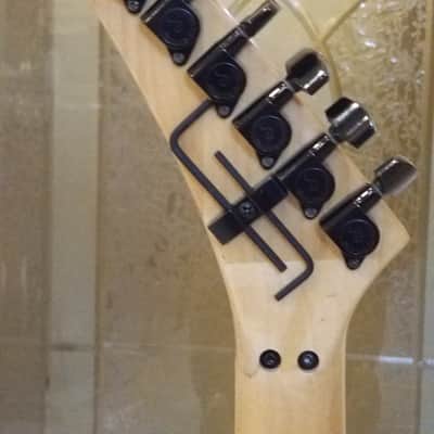 Kramer Baretta 1986 Cream image 9