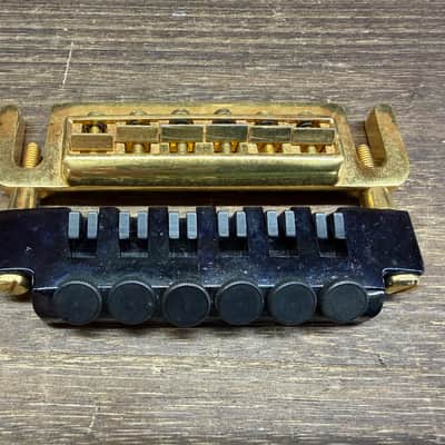Leo Quan Badass Wrap Around Bridge with FTT Fine Tuner - Gold black image 2