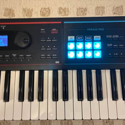 Roland Juno DS61 Synthesizer 2018 - Present - Black image 4