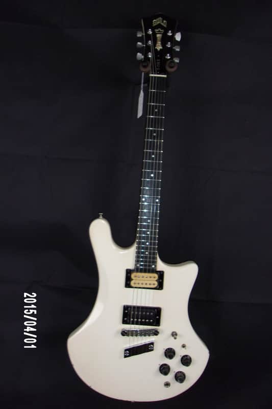 Guild S 300-D Pearl White image 1