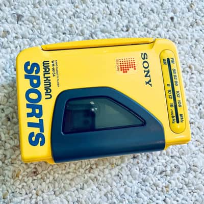 Sony WM-AF54 [COLLECTIBLE] Walkman Cassette Player, Top Yellow, Working ! image 2