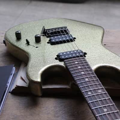 PATRICK JAMES EGGLE '96 Drop Top Gold Metal Flake "96 Drop Top Gold Metal Flake" HARDCASE and PAPERS, 3, 57 KG image 2