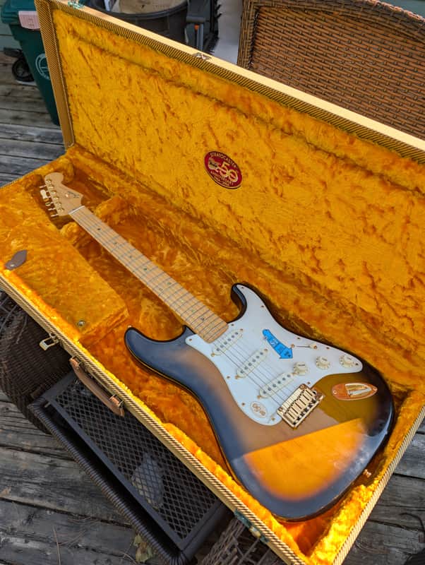 Fender 50th Anniversary American Deluxe Stratocaster 2004 - Sunburst image 1